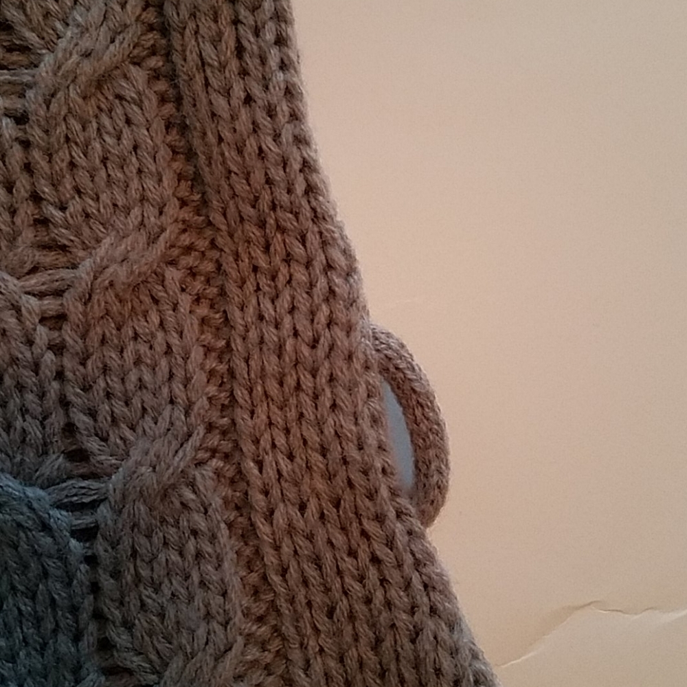 Bongo Sweater - Picture 7 of 10